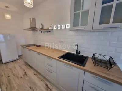 Wohnung im Erdgeschoss des Gebäudes, zu verkaufen - 7
