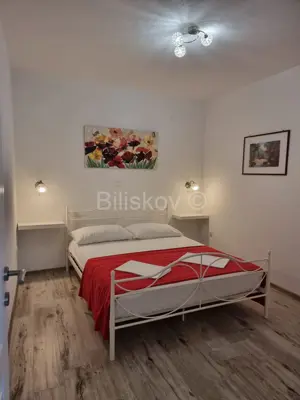 Okrug Gornji, stan u prizemlju zgrade, prodaja - 13