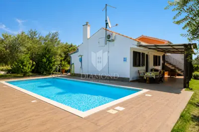 Istria, Rovinj, Unique house with a spacious yard near the beach - 5