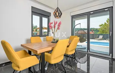 Haus 130 m², Labin - Pool und Terrasse - 8