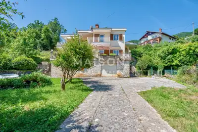 Bregi - house in a green oasis with sea view