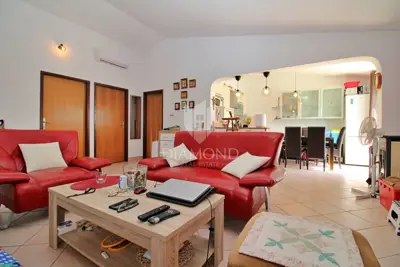 House 134 m², Barban - pool and auxiliary building - 10
