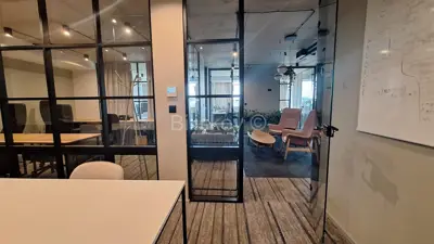 Špansko, commercial space 200 m², fitted out, parking - 10