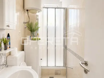 Apartment, Okrug Gornji, near the beach and amenities - 3