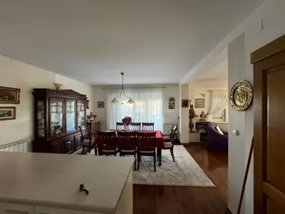 Kuća 370 m², Vodice - uređena okućnica i vrt - 6