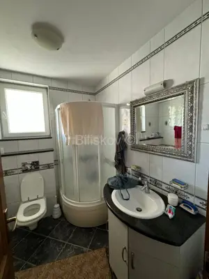 Kuća 370 m², Vodice - uređena okućnica i vrt - 12