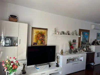 Kuća 370 m², Vodice - uređena okućnica i vrt - 7