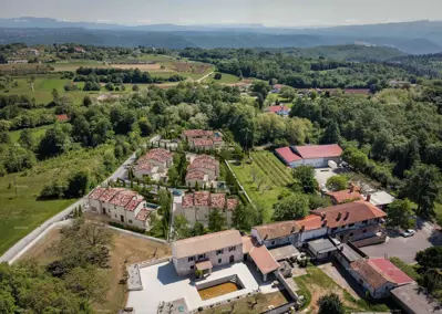Novo! Prodaja velikog građevinskog zemljišta s projektom izgradnje stambenog naselja, Barban! - 2