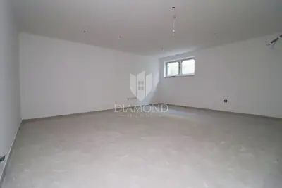 Poreč, moderna vila na ekskluzivnoj lokaciji - 10