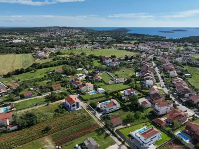 Building land, Valbandon near Fažana, quiet location - 4