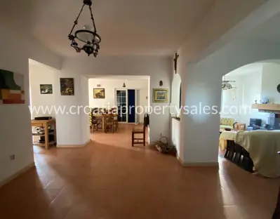 Haus, Brač, 230 m², 999 000 € - 7