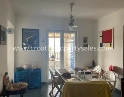 Haus, Brač, 230 m², 999 000 € - 3