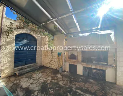 Haus, Brač, 230 m², 999 000 € - 10