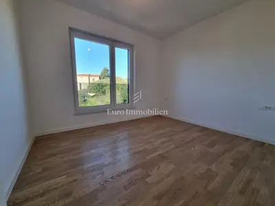 Stan 3, Poreč, 2 etaže, terasa 20 m² i pogled na more - 9