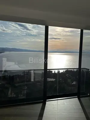 Opatija, luksuzan 4-soban stan, pogled na more, 2VPM - 11