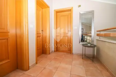 Kuća 166 m², Fažana - dvorište 1.000 m² - 7