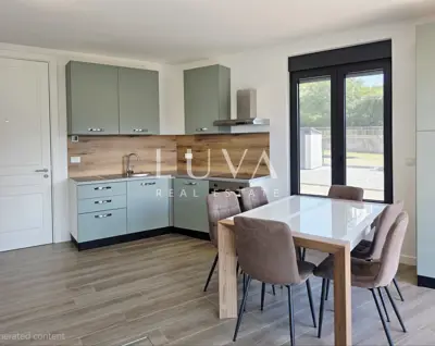 Wohnung 72 m², Poreč - privater Garten und überdachte Terrasse - 2