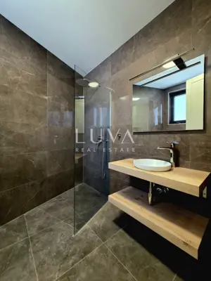 Wohnung 72 m², Poreč - privater Garten und überdachte Terrasse - 11
