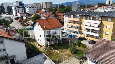Zemljište s kućom 709 m², Savski gaj - M1 zona i gradnja - 7