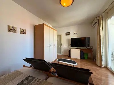 60 m² Wohnung, Zentrum von Makarska - möbliert und klimatisiert - 2