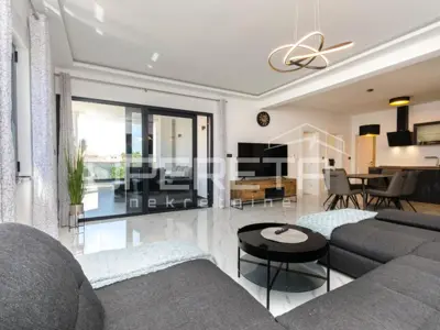 Apartment for sale in Srima, 137 m² - 10
