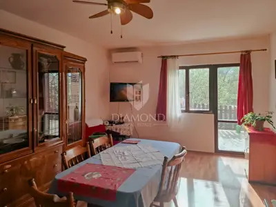Poreč, okolica, četverosoban stan na prvom katu, prilika! - 3