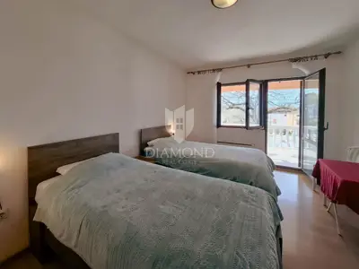 Poreč, okolica, četverosoban stan na prvom katu, prilika! - 4