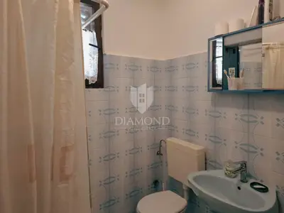 Poreč, okolica, četverosoban stan na prvom katu, prilika! - 13