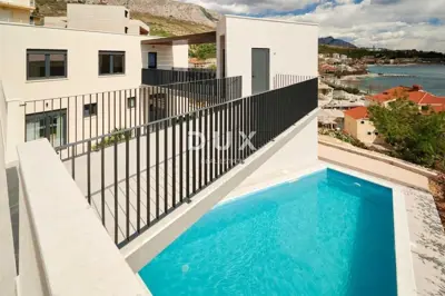 Villa 250 m², Omiš - sea view and pool - 7