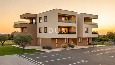 Stan 62,1 m², Vodice - trosoban, balkon i pogled na more - 2
