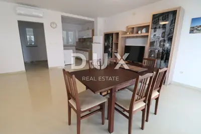 Apartment 97 m², Klenovica - terrace with sea view