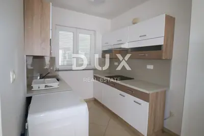 Apartment 97 m², Klenovica - terrace with sea view - 4