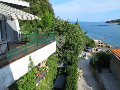 Haus 228 m², Marčana - erste Reihe zum Meer