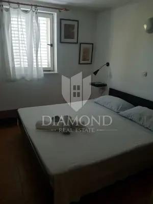 Kuća 228 m², Marčana - prvi red do mora - 12