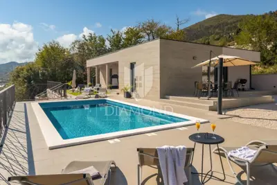 House for sale in Opatija - Centar, 150 m²