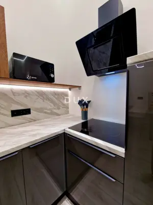 Wohnung 94 m², Rijeka Centar - 3 Apartments, Investition - 3