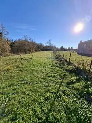 Land plot for sale in Modrušani - 2