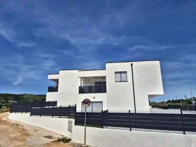 Apartment in Vodice, 80 m² garden and 2 parking spaces - 2