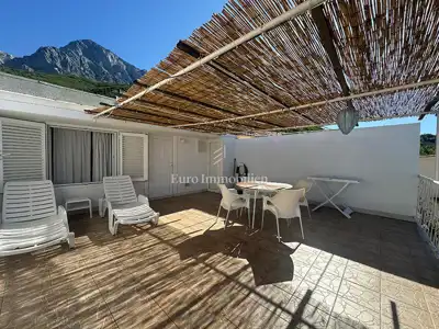 Apartmanska kuća 250 m², Promajna - 4 apartmana i terasa - 2
