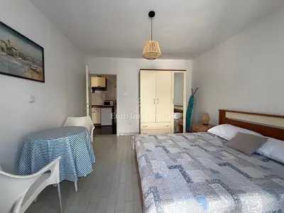 Apartmanska kuća 250 m², Promajna - 4 apartmana i terasa - 20