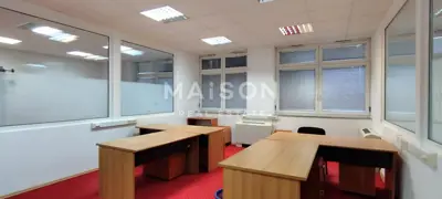 Poslovni prostor 325 m², Škurinje, Rijeka - 7 ureda - 7