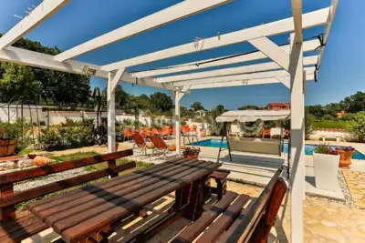 Medulin, vila sa bazenom, 3 uređena studio apartmana - 17