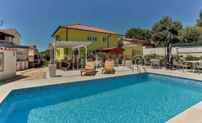 Medulin, vila sa bazenom, 3 uređena studio apartmana - 15