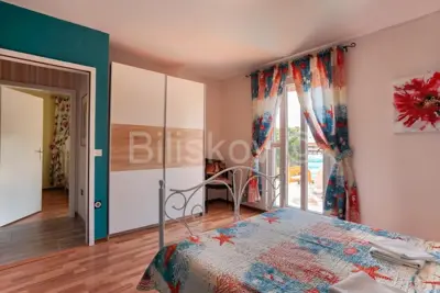 Medulin, vila sa bazenom, 3 uređena studio apartmana - 12