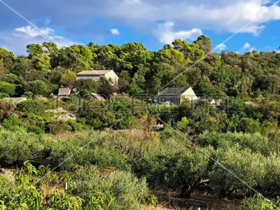 Land 200 000 m², Udbina - tourist investment