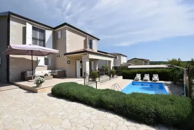 House 155 m², Poreč - sea view and pool