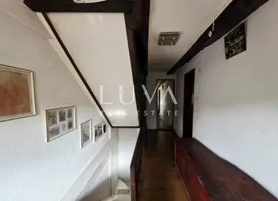 Stone house 221 m², Roč - quiet location and two covered terraces - 11