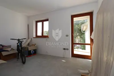 OPPORTUNITY! Pomer - detached house 150 m from the sea! - 6