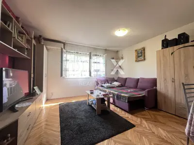 Studio apartment 25.5 m², Drenova - quiet street and greenery - 2