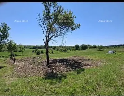 Građevinska parcela 1 200 m², Vižinada - miran dio južne strane